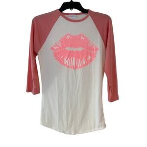 LuLaRoe NWT Randy TShirt Crew Neck Lip‎ Kiss Long Sleeve White & Pink Size XXS